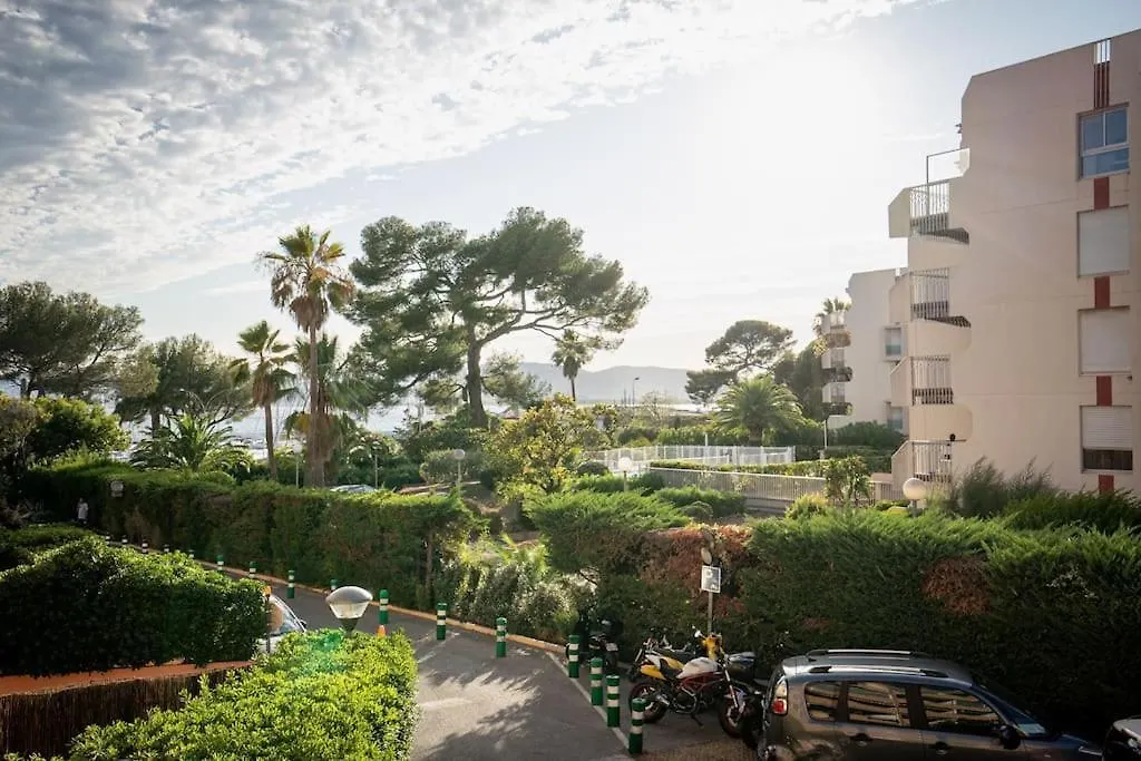 Appartement Et Parking A Santa Lucia Vue Mer Saint-Raphael