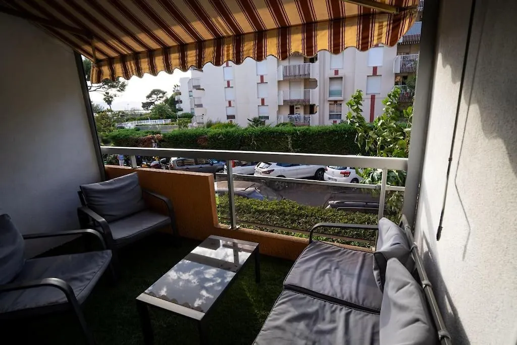 Appartement Et Parking A Santa Lucia Vue Mer Saint-Raphael  0*, Saint-Raphael (Var)