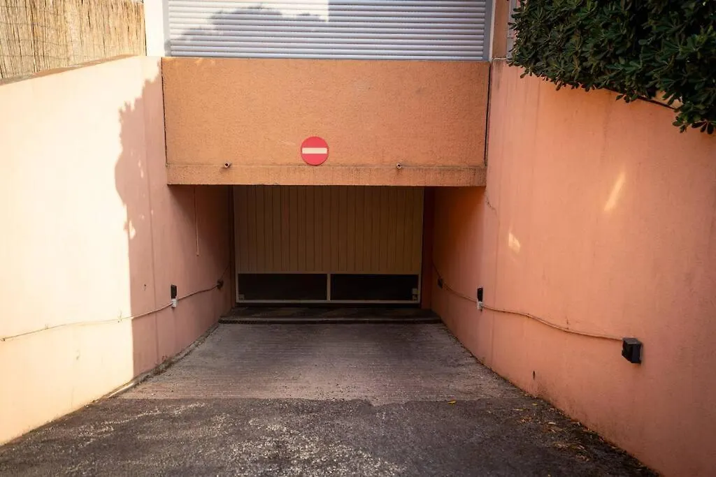Appartement Et Parking A Santa Lucia Vue Mer Saint-Raphael  Apartment